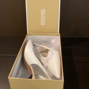 MichAel kors sling leather white 052